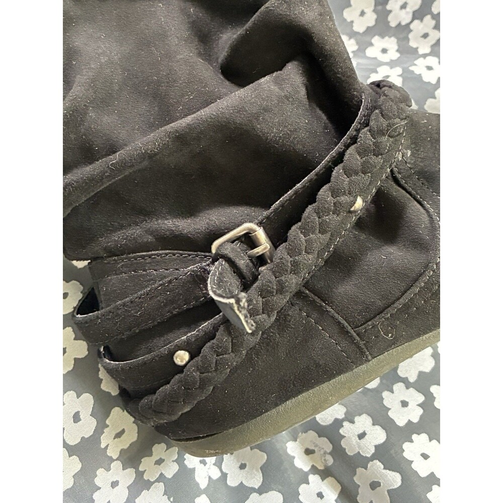 Report Black Slouchy Ankle Boots Faux Suede Braided Buckle Studs Booties Size 7 - Picture 4 of 16